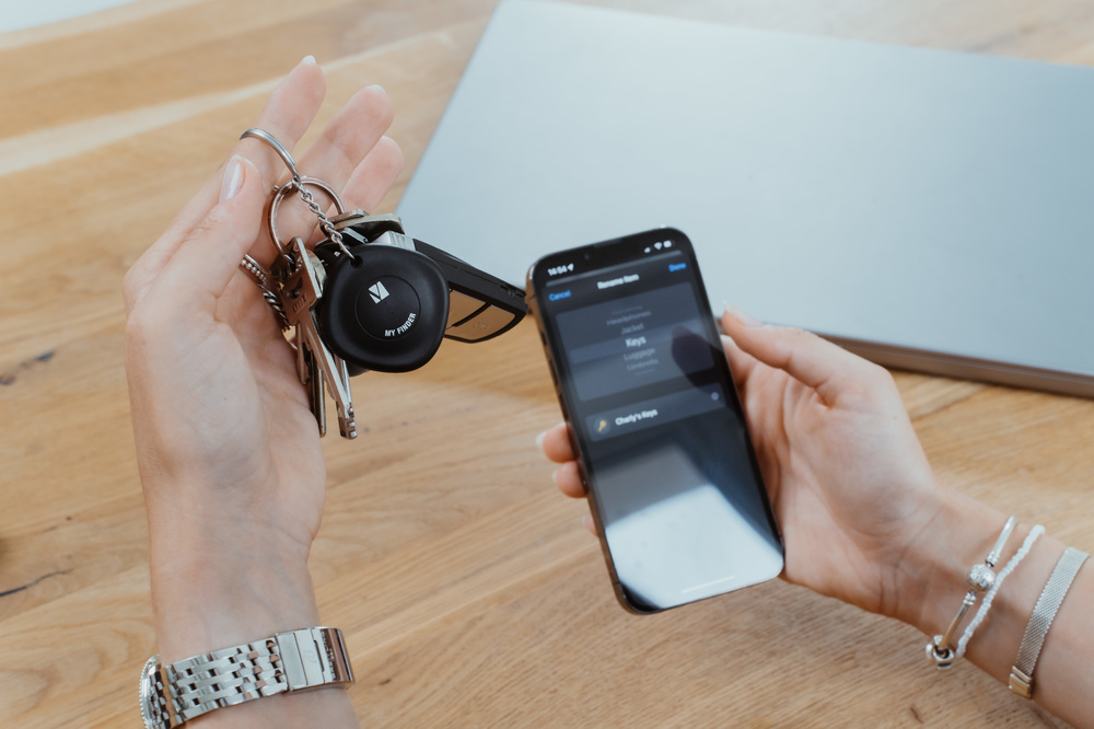 Verbatim MFY-01 Bluetooth Item Finder 1 Pack Black - Image 2